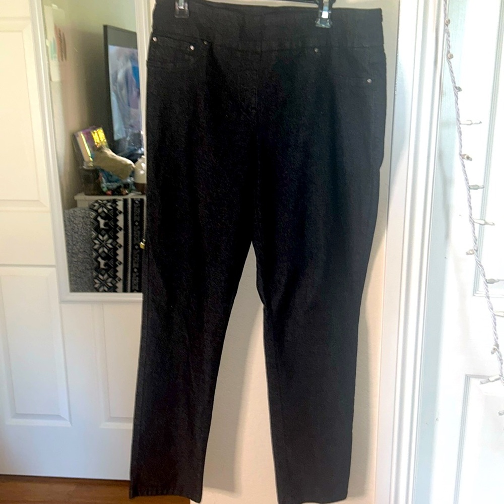 Ruby Rd. Women's Pull-on Extra Stretch Denim Jean Size 14 Black